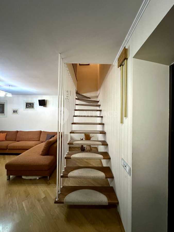 Продаж 3-кімнатної квартири 127 м², Голосіївський просп., 108к2