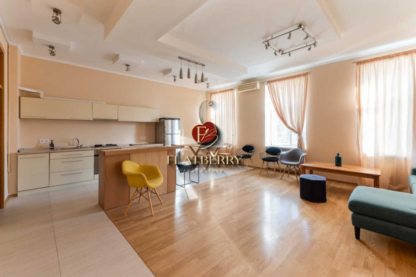 Продажа 3-комнатной квартиры 100 м², Лютеранская ул., 27/29