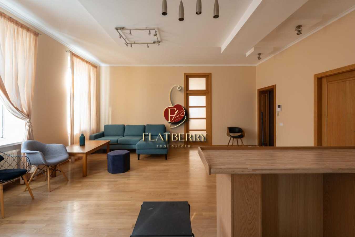 Продажа 3-комнатной квартиры 100 м², Лютеранская ул., 27/29