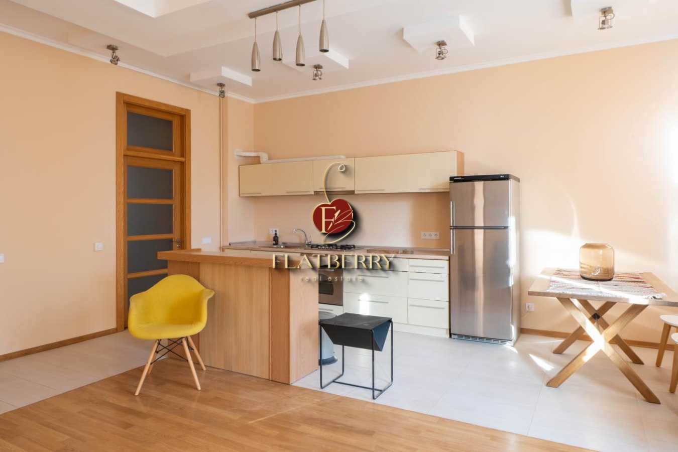 Продажа 3-комнатной квартиры 100 м², Лютеранская ул., 27/29