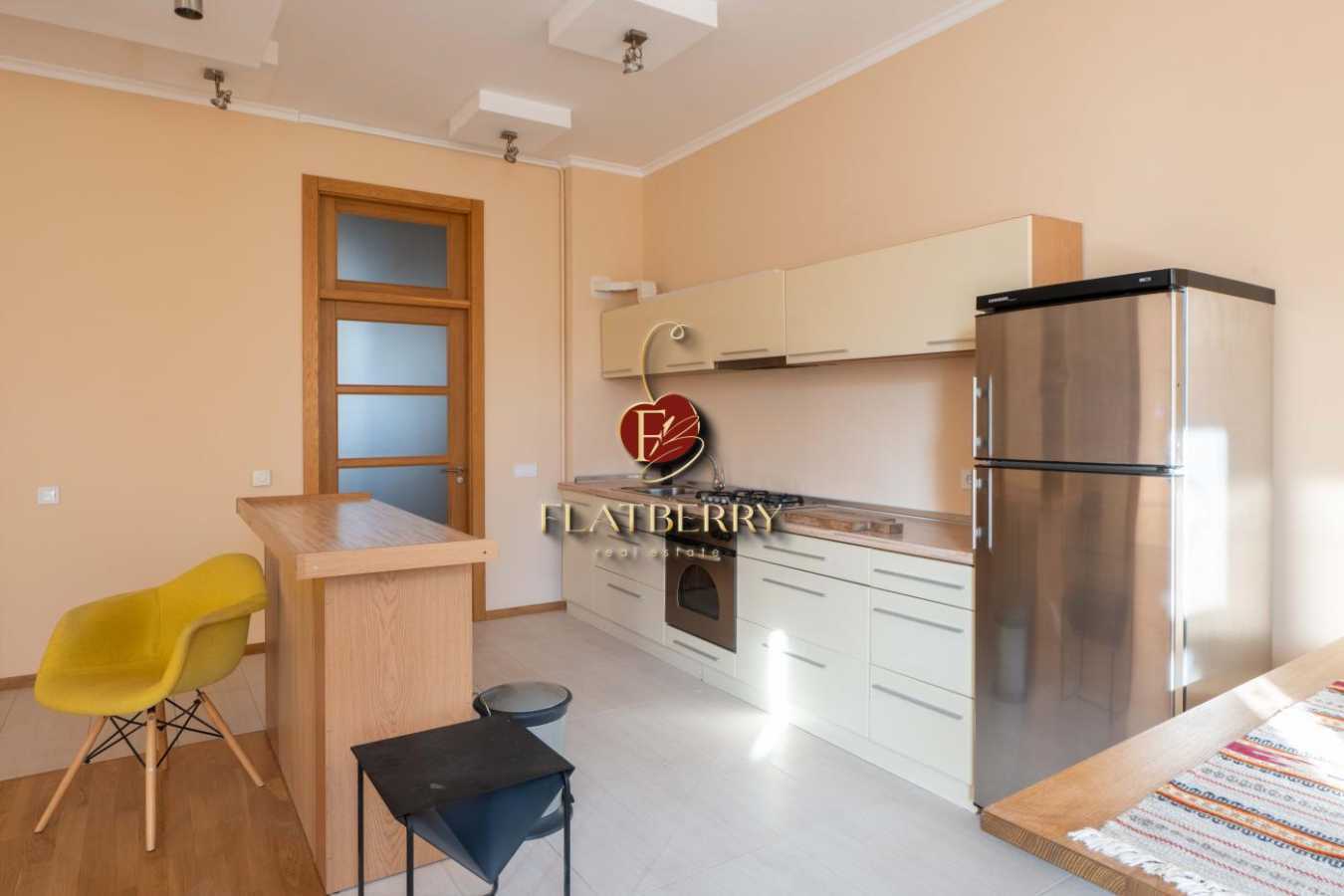 Продажа 3-комнатной квартиры 100 м², Лютеранская ул., 27/29