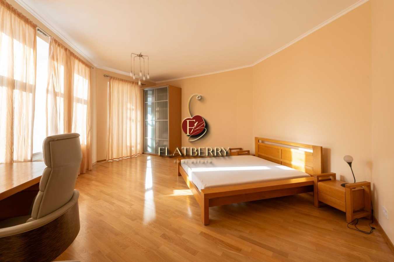 Продажа 3-комнатной квартиры 100 м², Лютеранская ул., 27/29