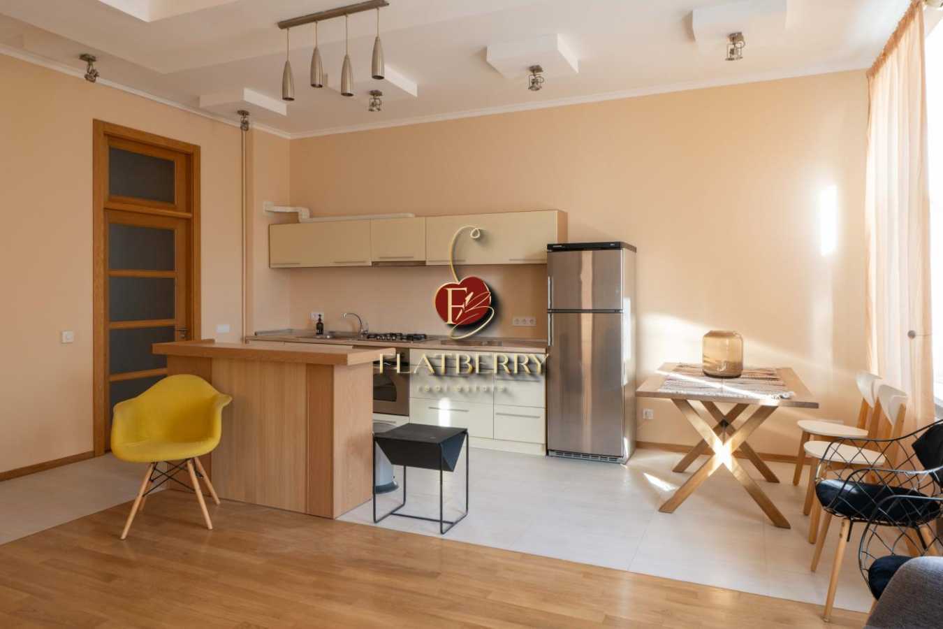Продажа 3-комнатной квартиры 100 м², Лютеранская ул., 27/29