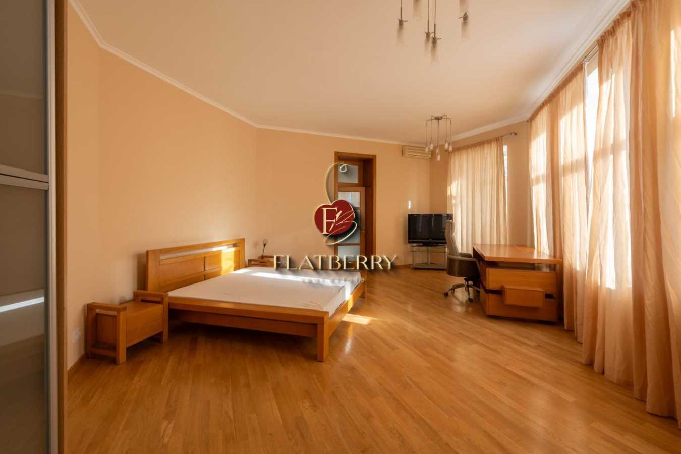 Продажа 3-комнатной квартиры 100 м², Лютеранская ул., 27/29