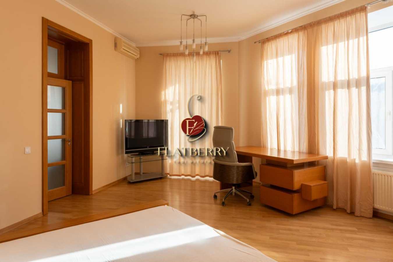 Продажа 3-комнатной квартиры 100 м², Лютеранская ул., 27/29