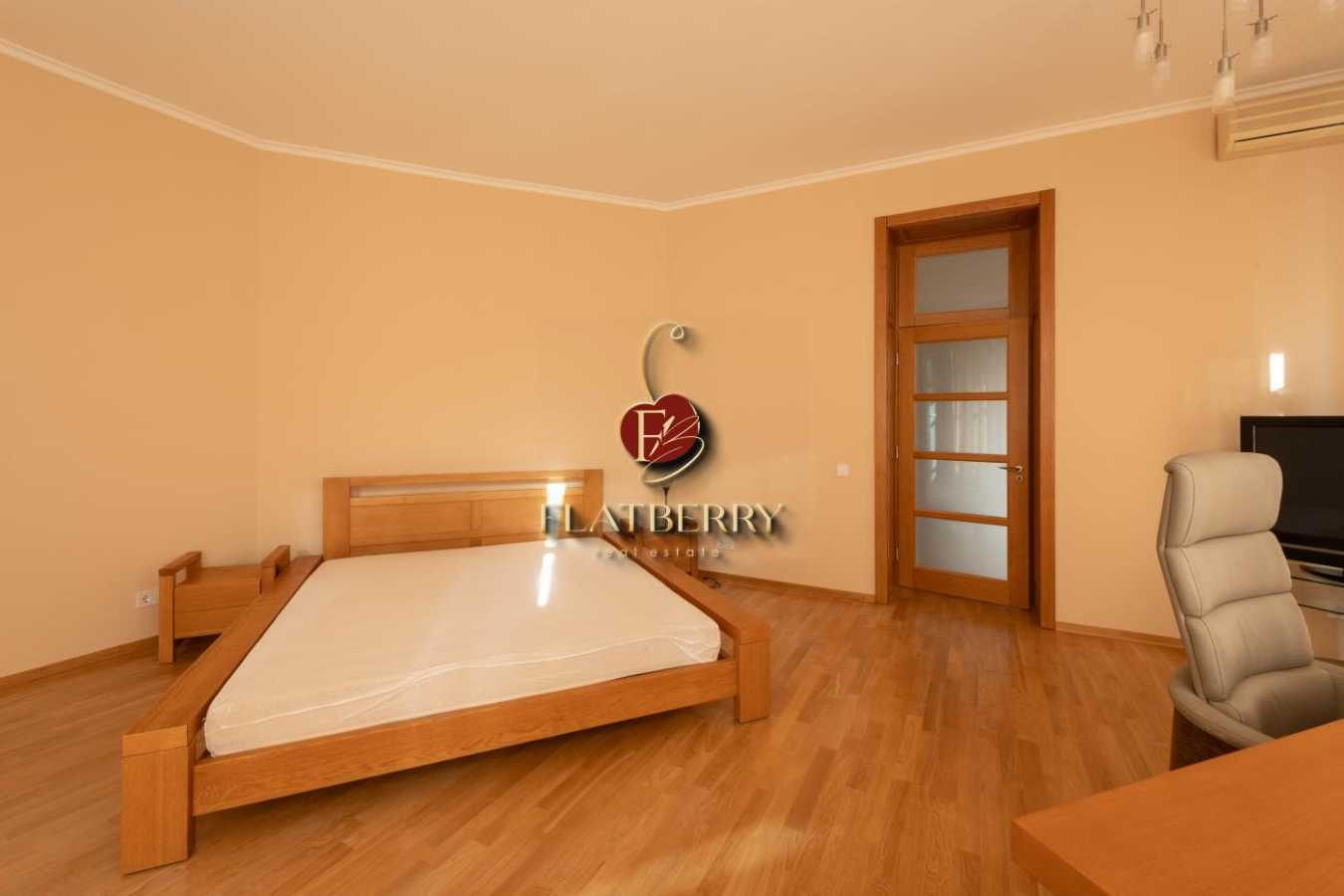 Продажа 3-комнатной квартиры 100 м², Лютеранская ул., 27/29