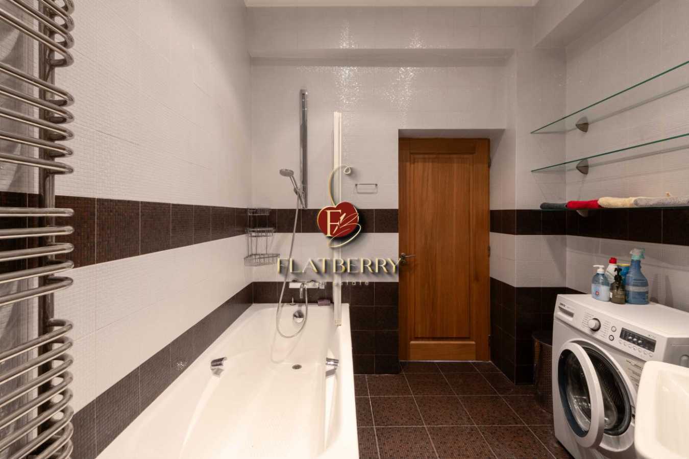 Продажа 3-комнатной квартиры 100 м², Лютеранская ул., 27/29