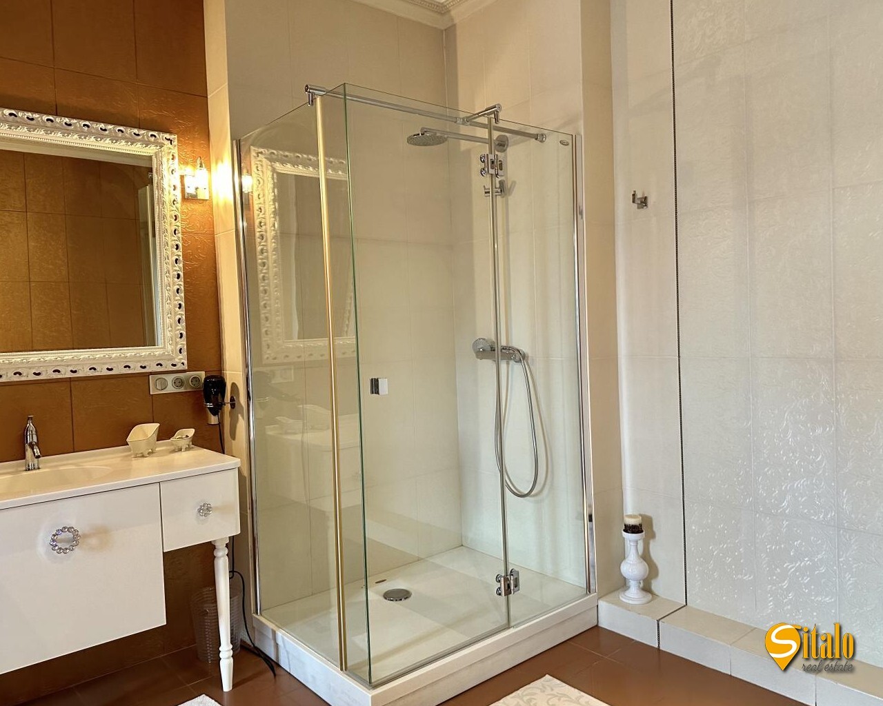 Аренда дома 390 м²