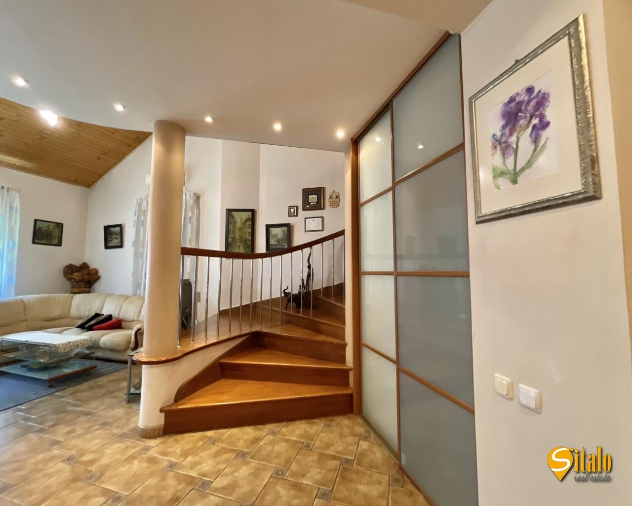 Продажа дома 240 м², 12-я Луговая ул.