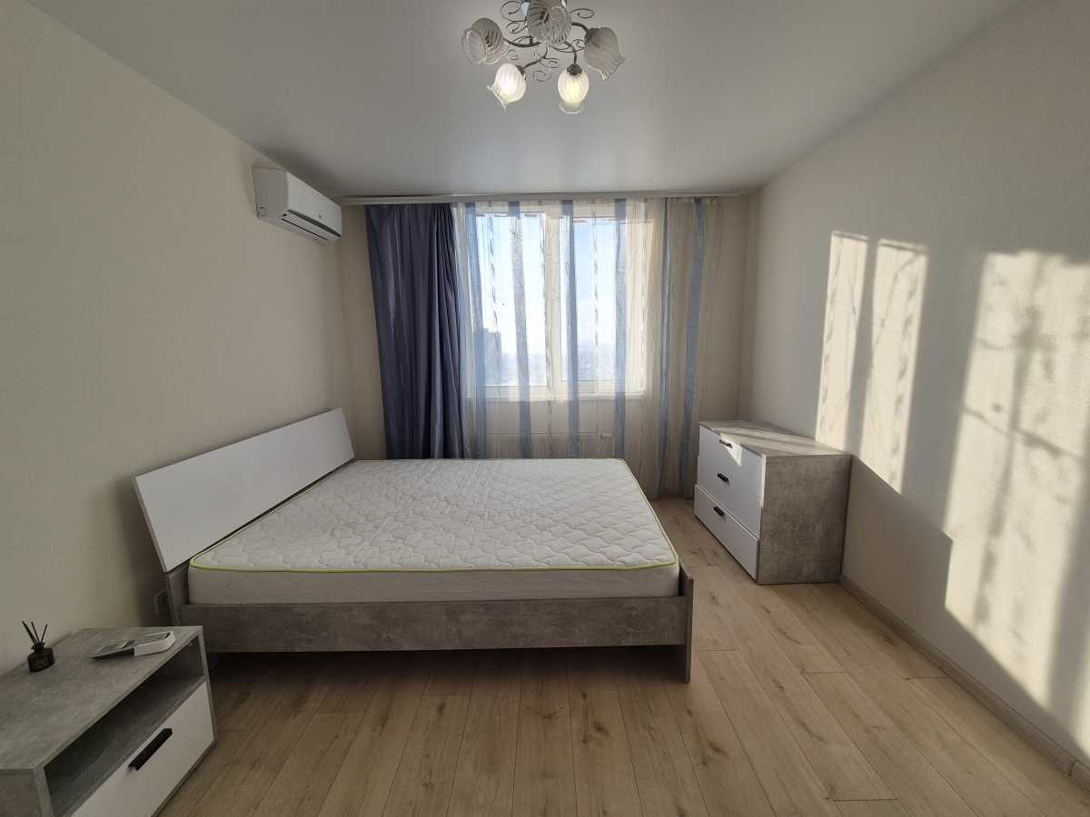 Оренда 2-кімнатної квартири 71 м², Академіка Глушкова просп., 101