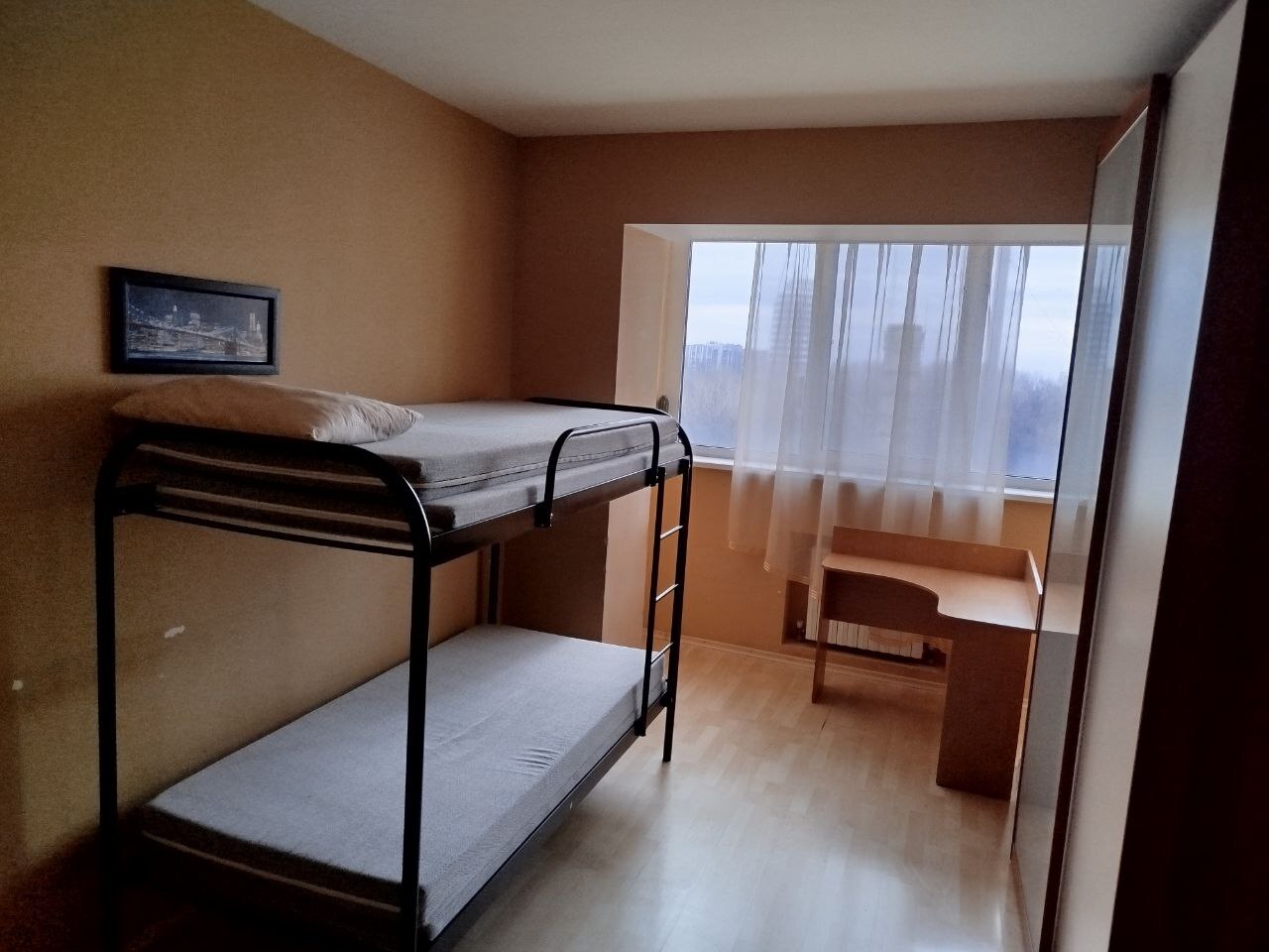 Аренда 3-комнатной квартиры 80 м², Казакова ул.