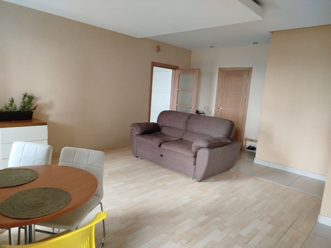 Аренда 3-комнатной квартиры 80 м², Казакова ул.