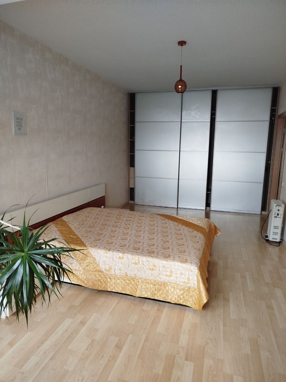 Аренда 3-комнатной квартиры 80 м², Казакова ул.