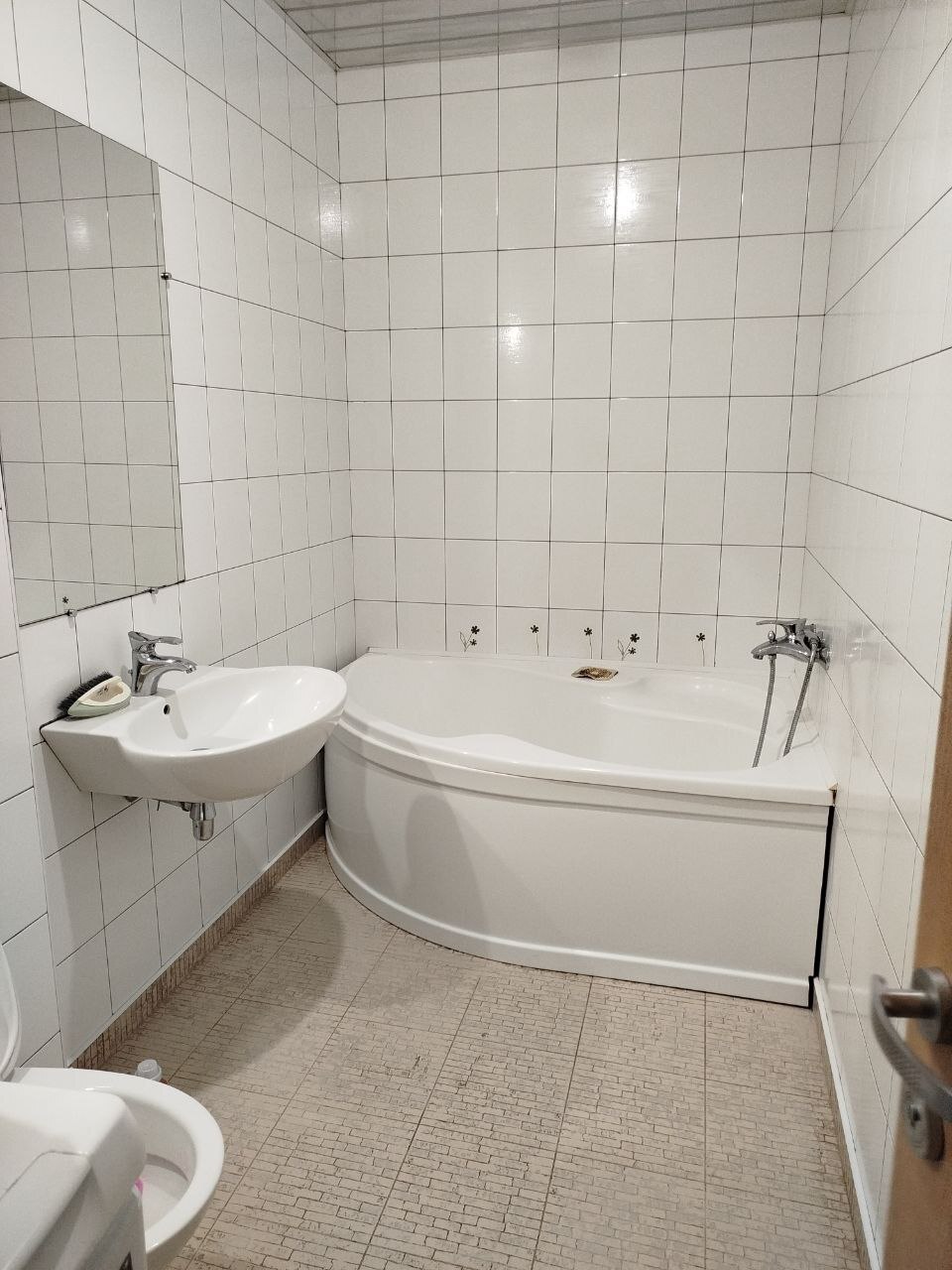 Аренда 3-комнатной квартиры 80 м², Казакова ул.