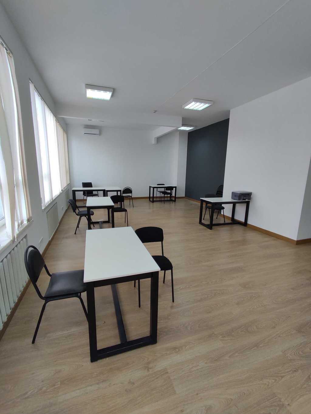 Аренда офиса 70 м², Евгения Сверстюка ул., 11Б