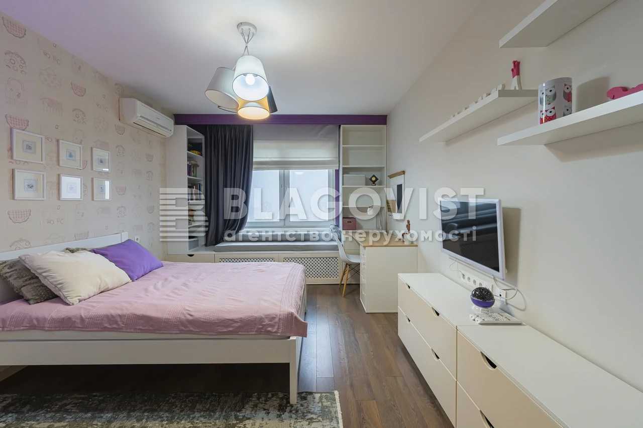 Продаж 3-кімнатної квартири 91.3 м², Урлівська вул., 24