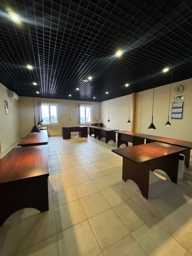 Оренда офісу 585 м², Мельницька вул.