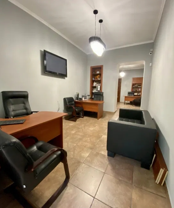 Оренда офісу 75 м², Успенская вул.