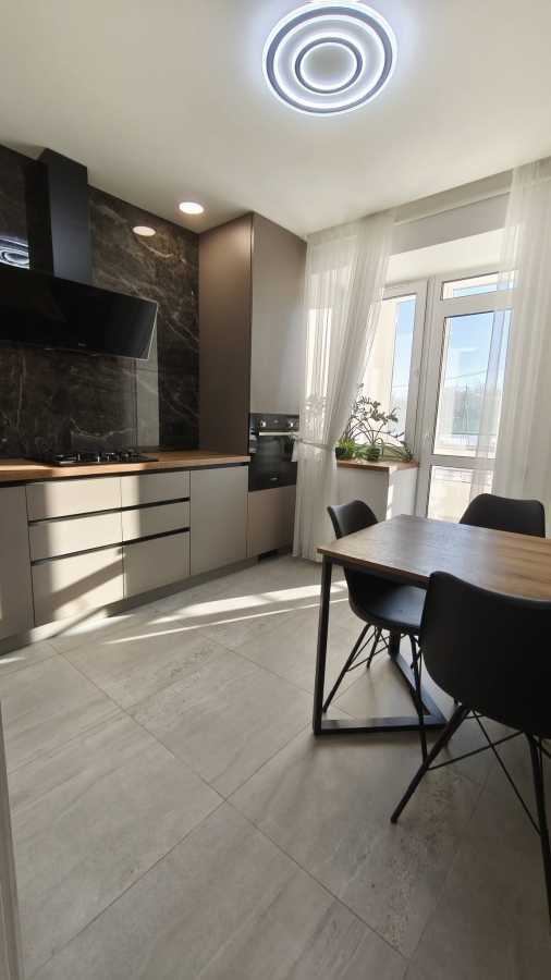 Аренда 1-комнатной квартиры 44 м², Стрыйская ул., 115