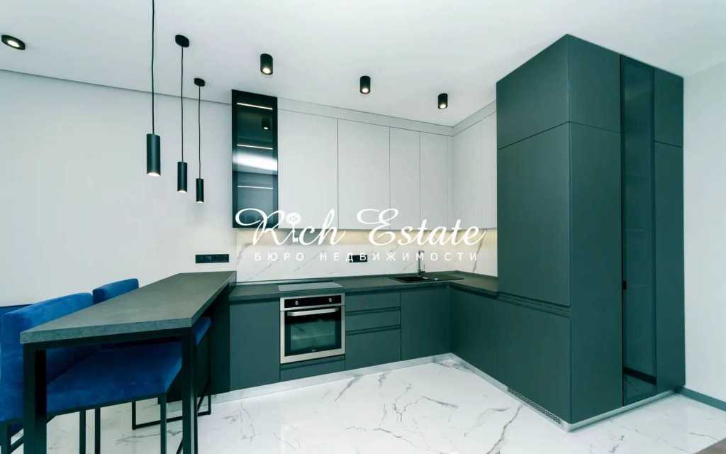 Аренда 3-комнатной квартиры 86 м², Предславинская ул., 57