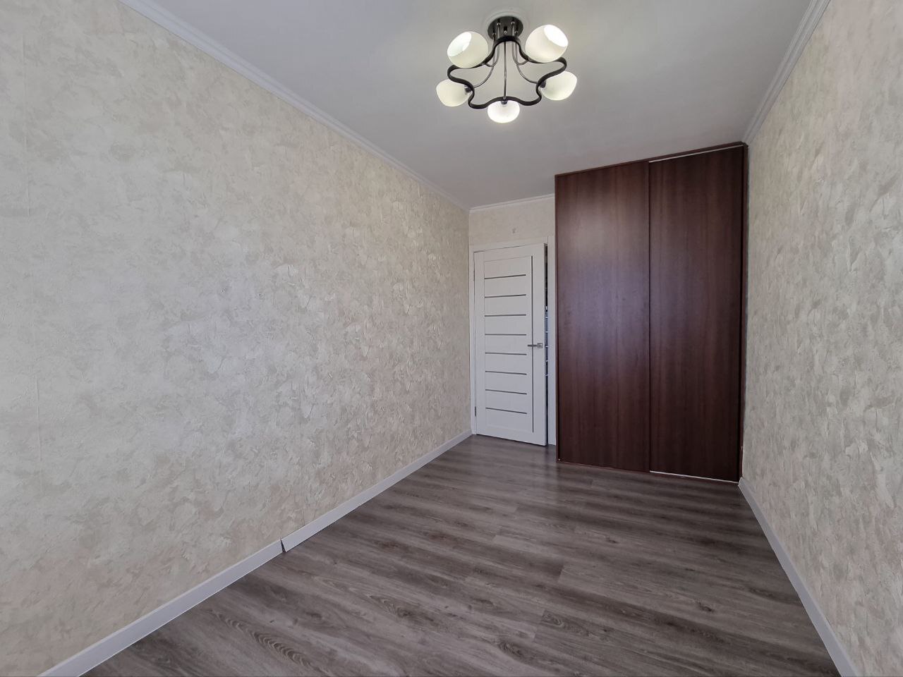 Продажа 3-комнатной квартиры 58 м², Тесленко ул., 19