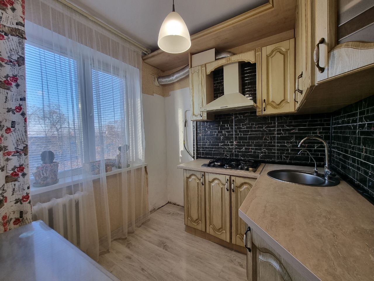 Продажа 3-комнатной квартиры 58 м², Тесленко ул., 19