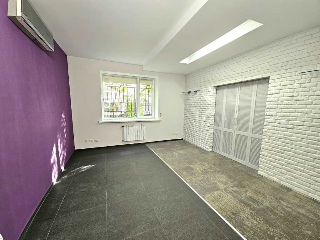 Оренда офісу 80 м², Шовковична вул., 7А