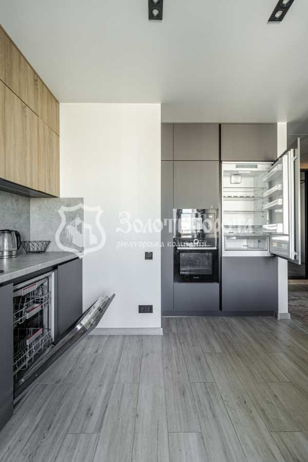 Продаж 3-кімнатної квартири 92.2 м², Павла Чубинського, 8б