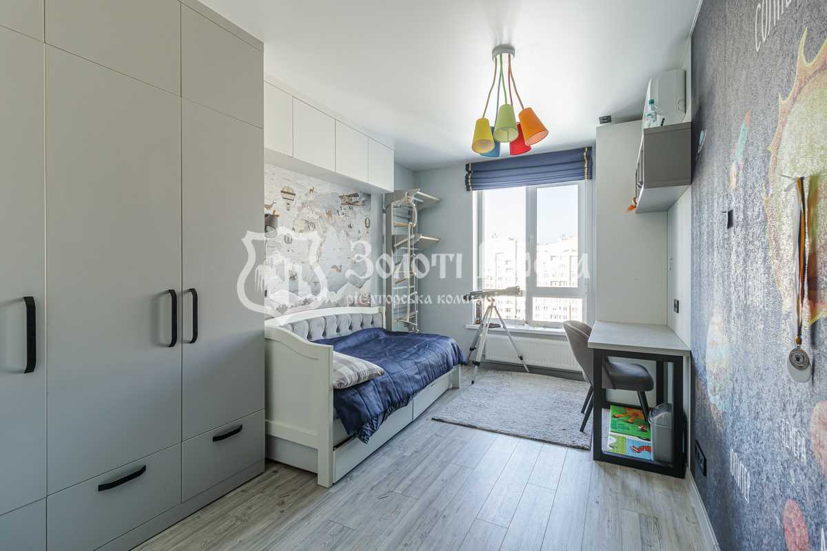 Продаж 3-кімнатної квартири 92.2 м², Павла Чубинського, 8б