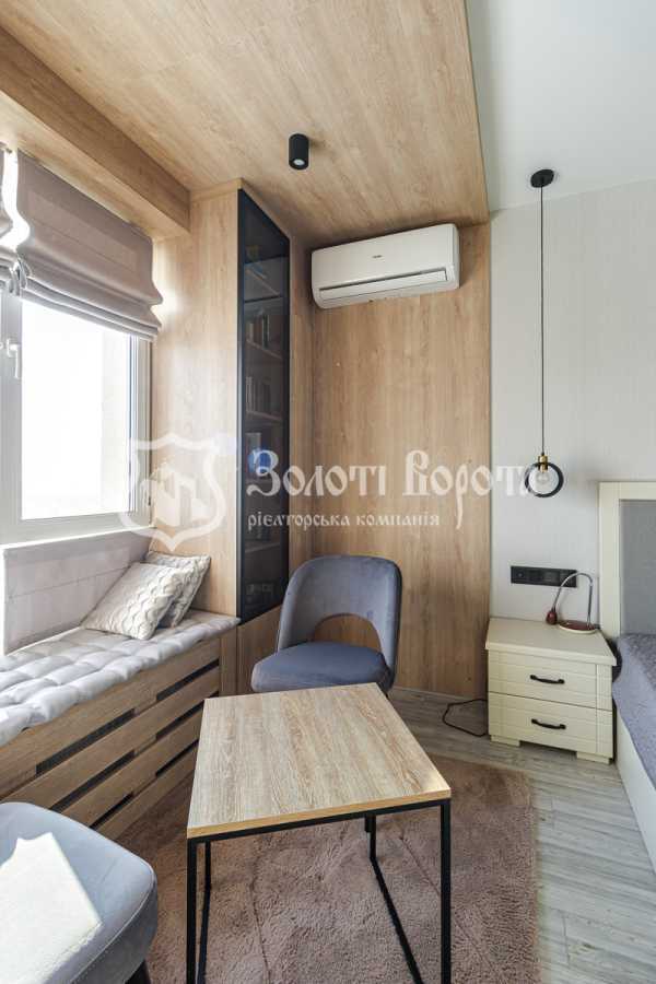 Продаж 3-кімнатної квартири 92.2 м², Павла Чубинського, 8б