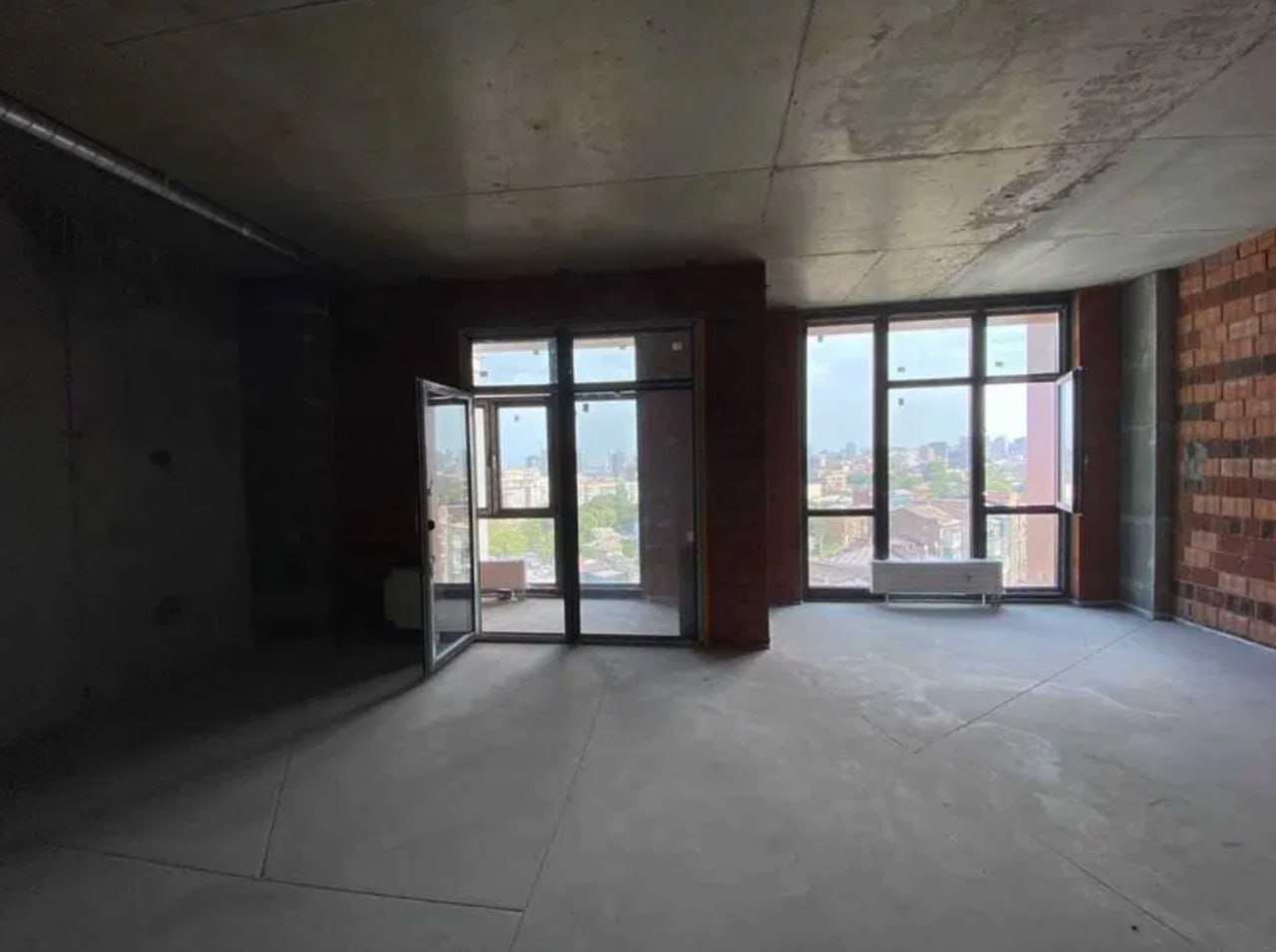 Продаж 2-кімнатної квартири 45 м², Кучеревського бул.