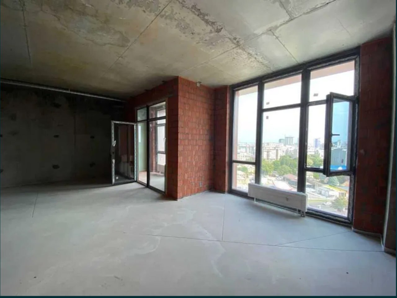 Продаж 2-кімнатної квартири 45 м², Кучеревського бул.