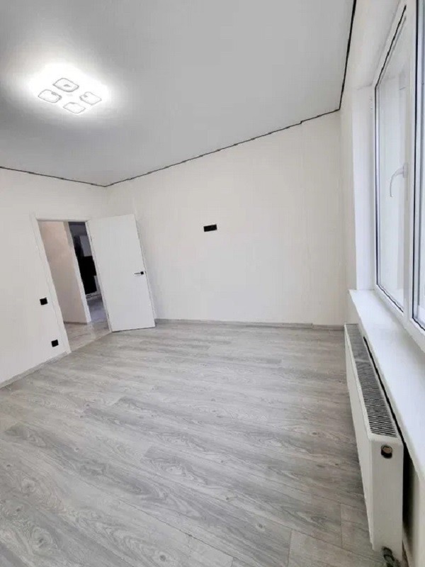 Продаж 2-кімнатної квартири 43 м², Академіка Глушко просп.