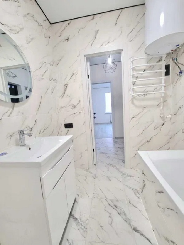 Продаж 2-кімнатної квартири 43 м², Академіка Глушко просп.