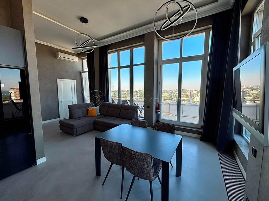 Аренда 4-комнатной квартиры 153 м², Леонтовича ул., 16А