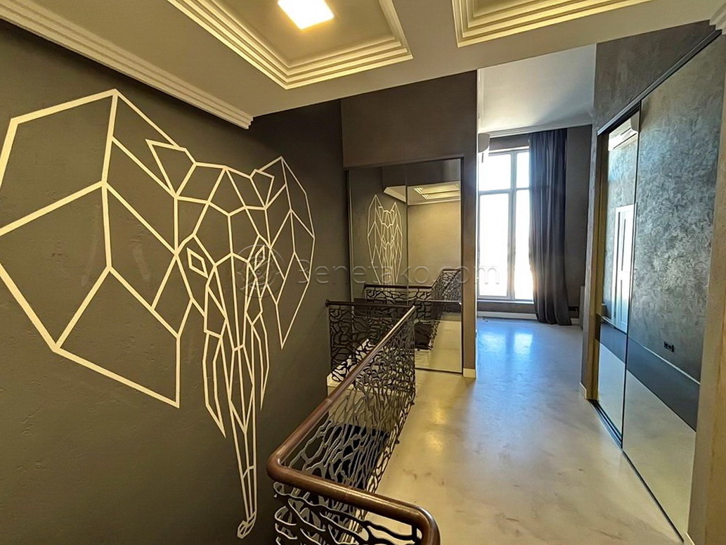 Аренда 4-комнатной квартиры 153 м², Леонтовича ул., 16А