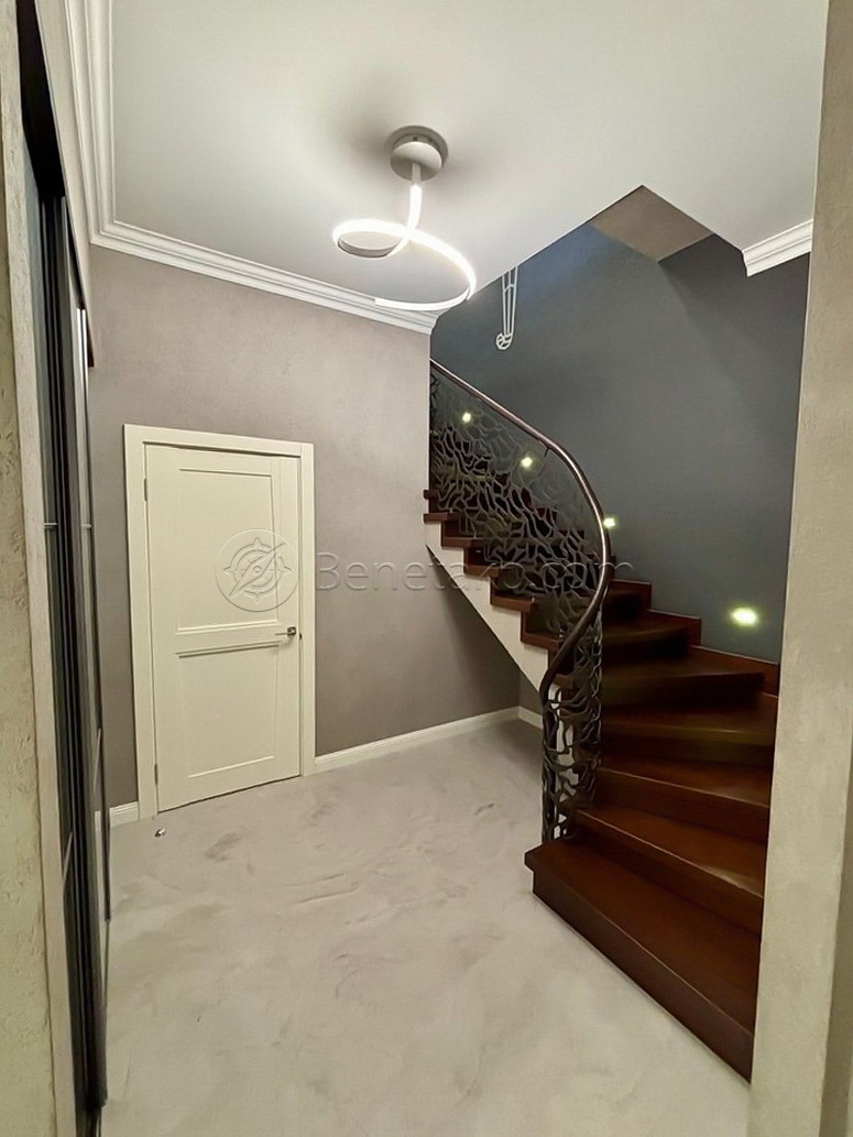 Аренда 4-комнатной квартиры 153 м², Леонтовича ул., 16А