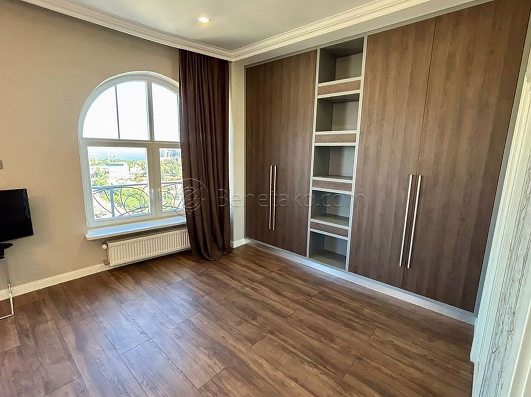 Аренда 4-комнатной квартиры 153 м², Леонтовича ул., 16А