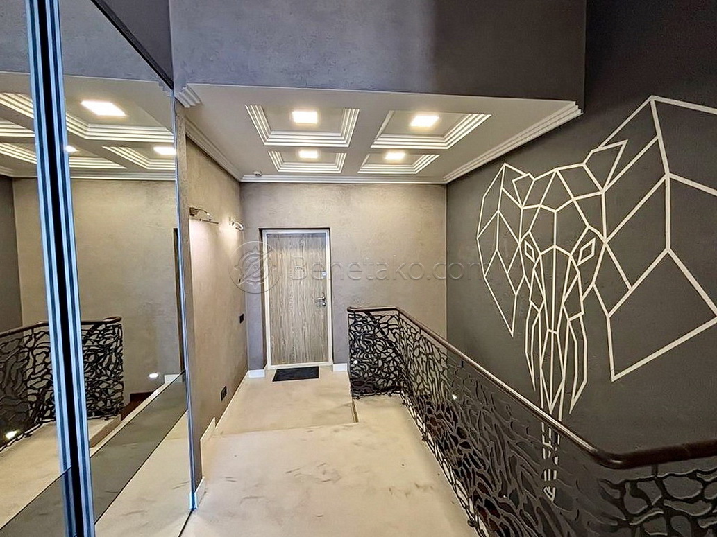 Аренда 4-комнатной квартиры 153 м², Леонтовича ул., 16А