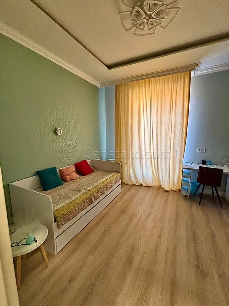 Аренда 4-комнатной квартиры 153 м², Леонтовича ул., 16А