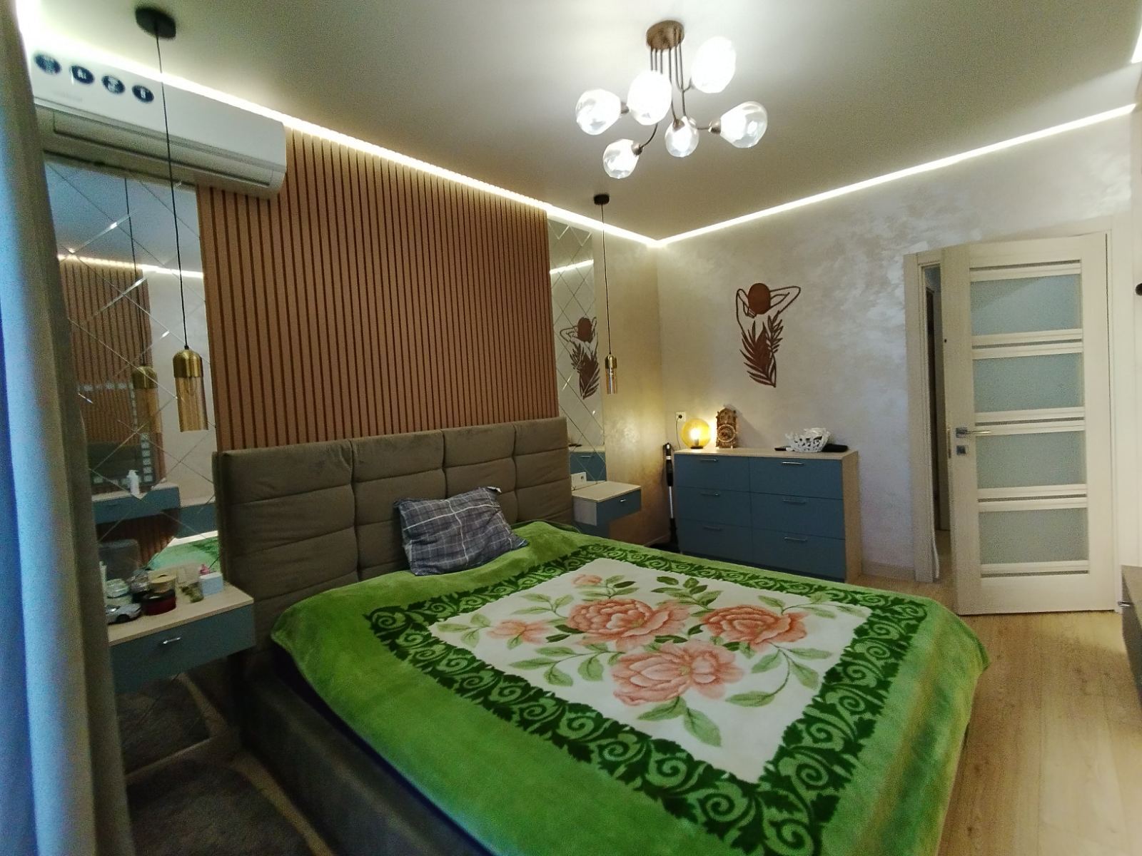 Продажа 3-комнатной квартиры 80 м², Университетская ул.