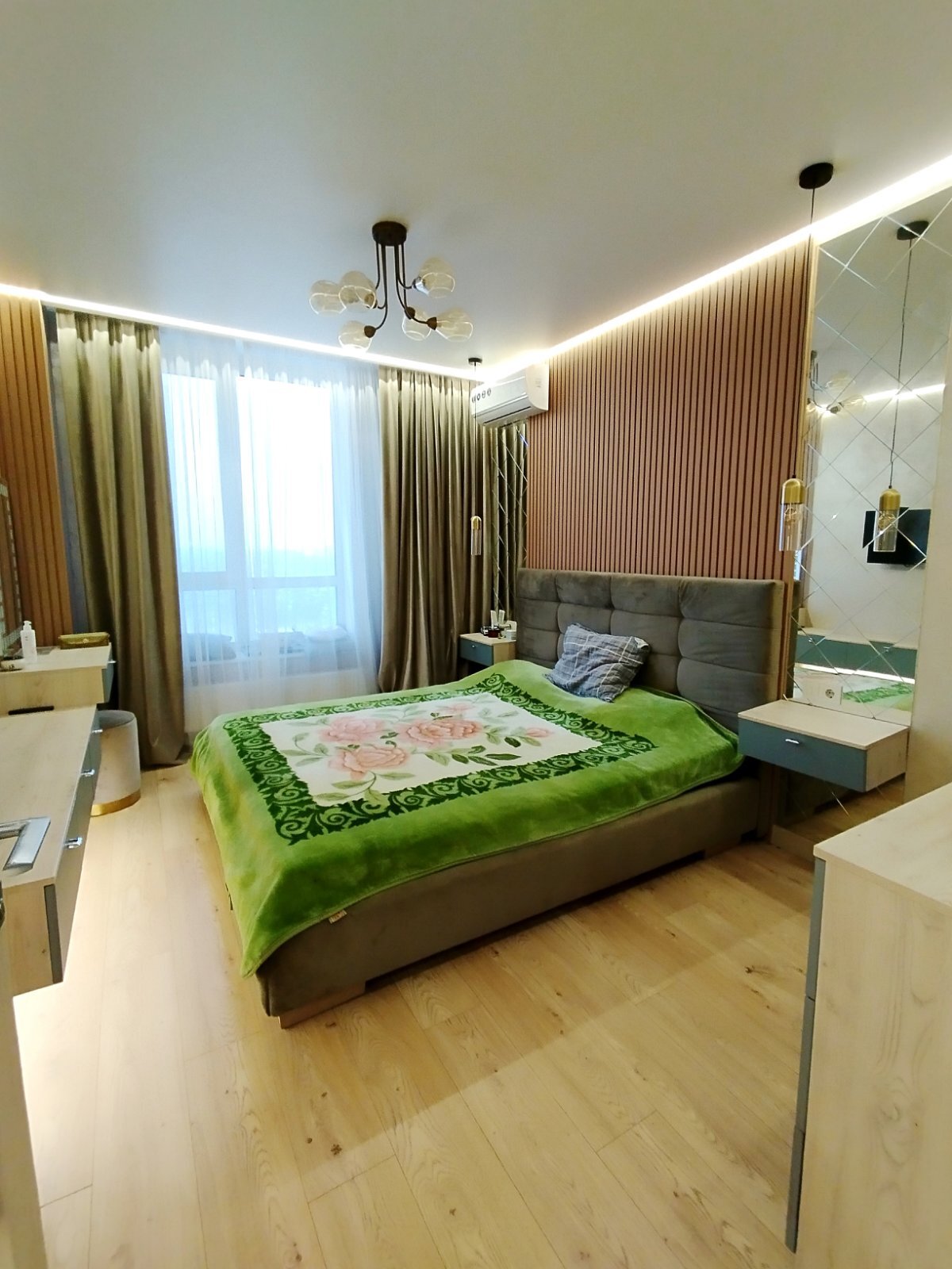 Продажа 3-комнатной квартиры 80 м², Университетская ул.