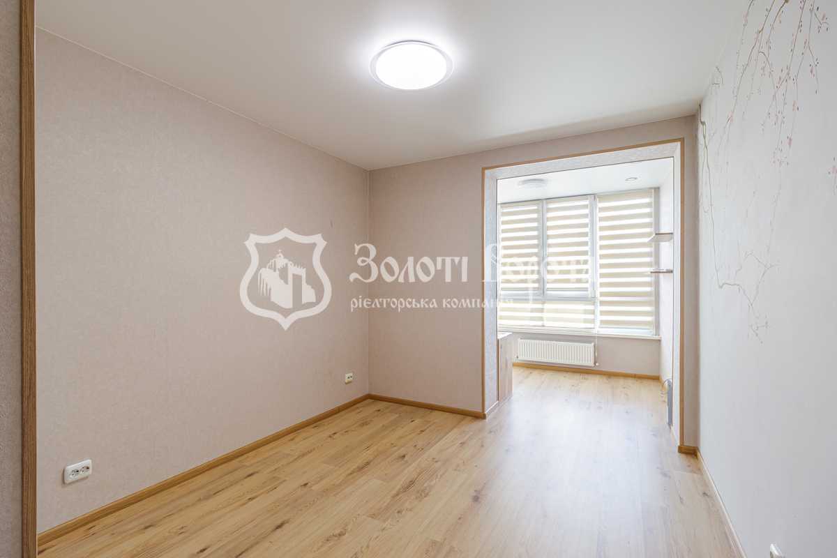 Продаж 4-кімнатної квартири 97.9 м², Жулянська вул., 1Б