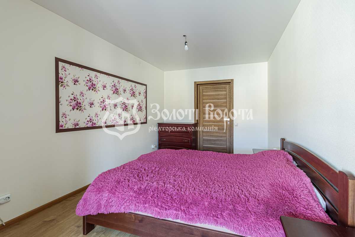 Продаж 4-кімнатної квартири 97.9 м², Жулянська вул., 1Б