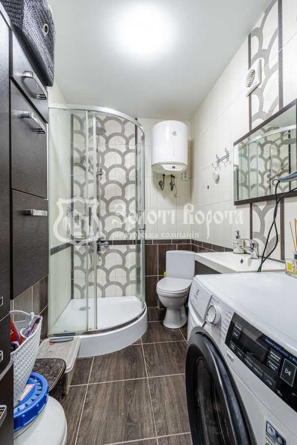 Продаж 4-кімнатної квартири 97.9 м², Жулянська вул., 1Б