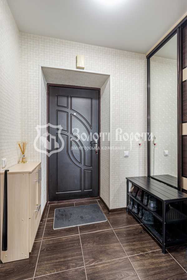 Продаж 4-кімнатної квартири 97.9 м², Жулянська вул., 1Б