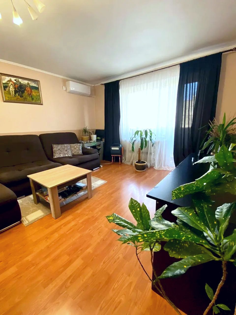 Продаж 3-кімнатної квартири 65 м², Усенко вул., 7