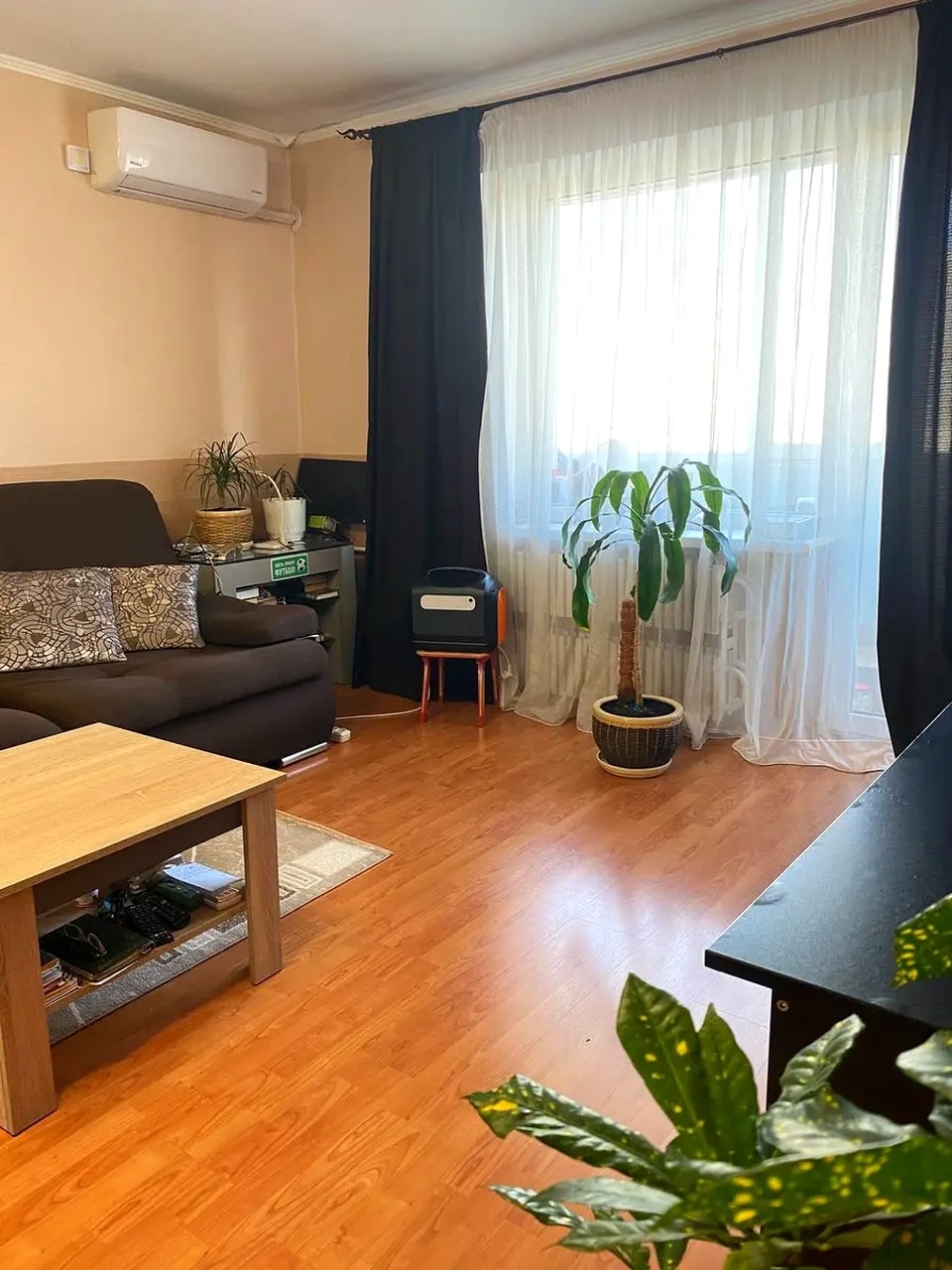 Продаж 3-кімнатної квартири 65 м², Усенко вул., 7