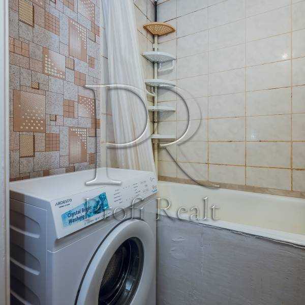 Продаж 1-кімнатної квартири 37 м², Володимира Маяковського просп., 32А