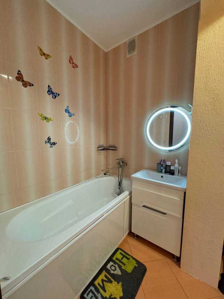 Продаж 2-кімнатної квартири 64 м², Ковальська вул.